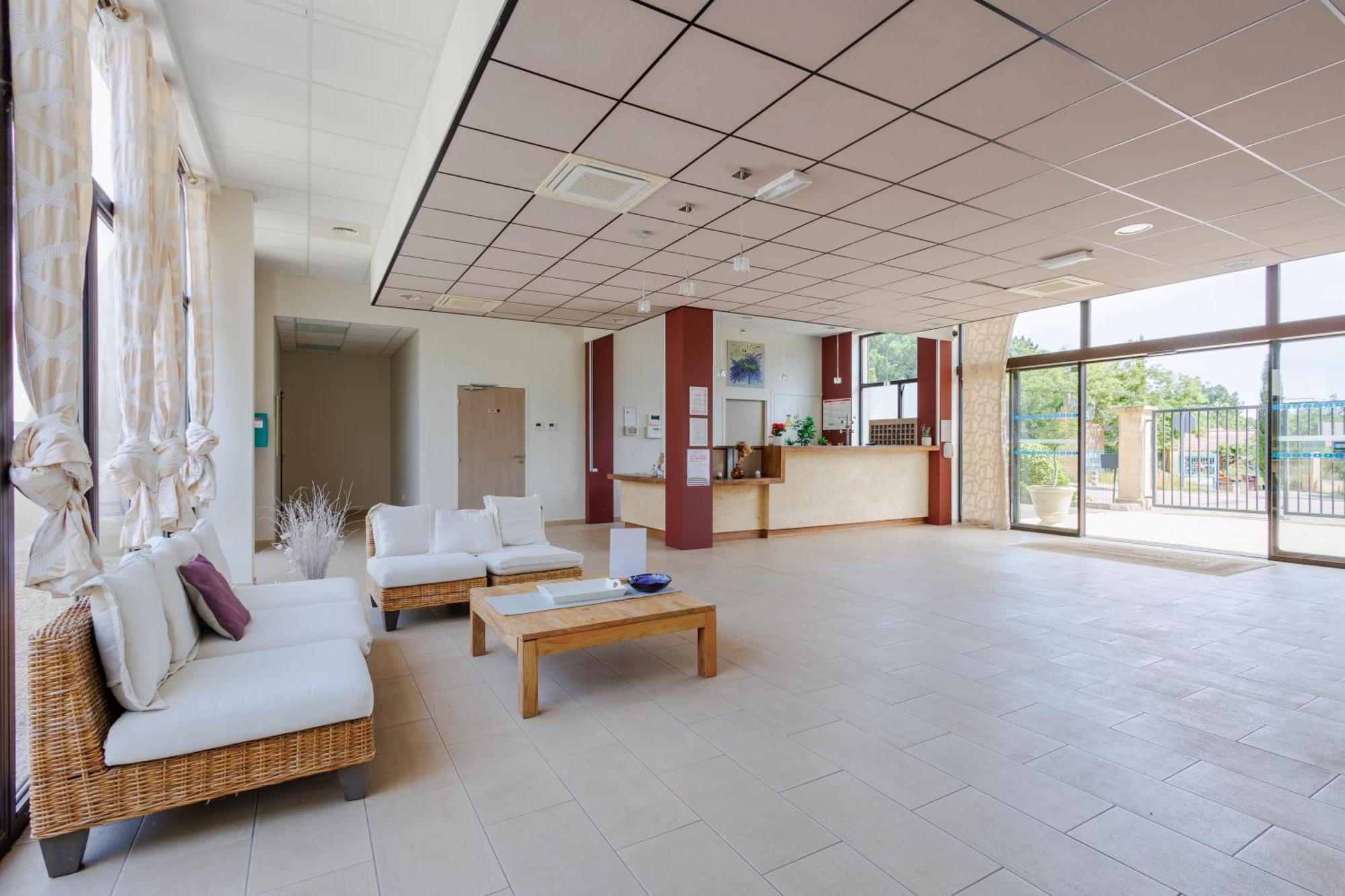 Residhotel Residence Pont Du Gard Remoulins Exterior foto